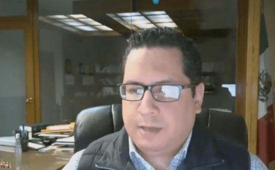 Gatell desalentó Sinovac para mayores de 60; hoy la vacuna está en todo México