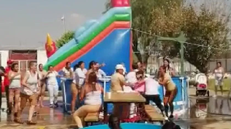 Reos hacen fiestas en un penal de Jalisco