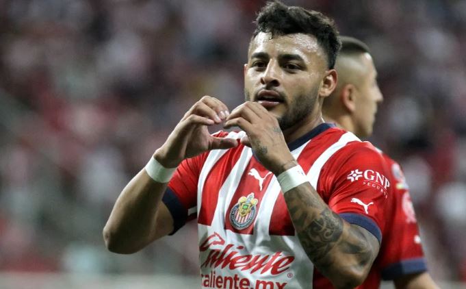 Sancionan a Alexis Vega, de Las Chivas, por vergonzosa publicación en redes sociales