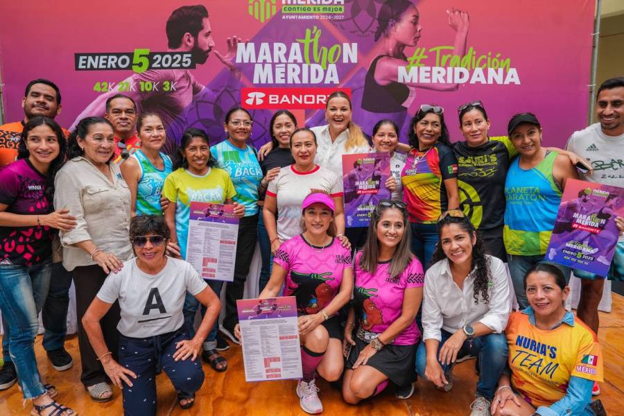 El Ayuntamiento presenta el Marathón de Mérida 2025.