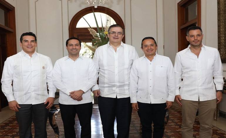 Se reúnen gobernadores del  Sur-Sureste con Marcelo Ebrard