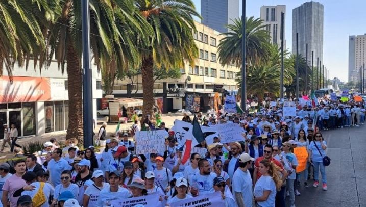 VIDEOS: Decenas de miles marchan en el país en defensa del Poder Judicial