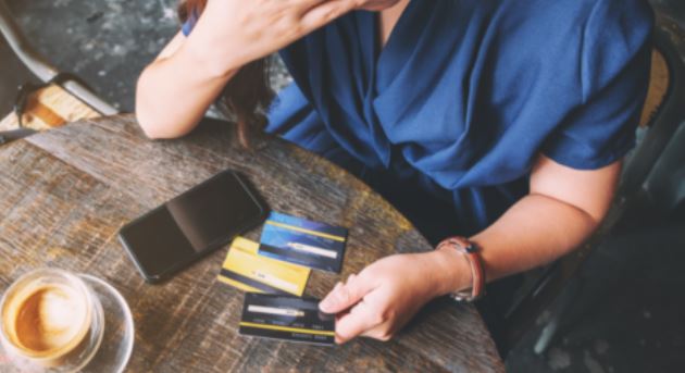 Condusef revisa a 14 instituciones y repruena a estas tarjetas de crédito