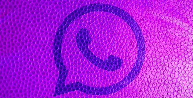 ¿Cómo cambiar el ícono de WhatsApp a morado?