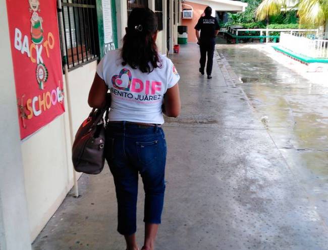 Cancún: Alumna de secundaria dice a su maestra que fue víctima de abuso