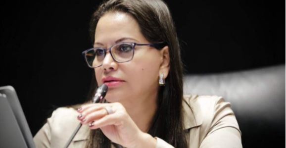 Senadora de Morena revela, por error, interés de AMLO en Jalisco y NL