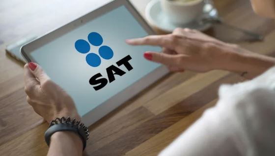 SAT: No hagas transferencias bancarias entre cuentas propias ¡tendrás líos!