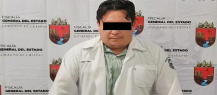 Chiapas: Detienen a supuesto médico por aplicar vacunas falsas anti Covid-19