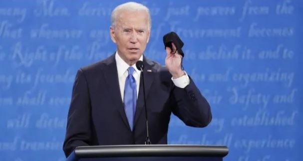 Biden pide a los estadounidenses usar cubrebocas por 100 días