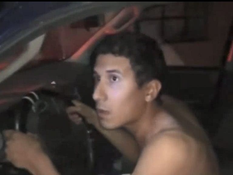 ‘Estoy agarrando señal’; joven intoxicado dice disparates tras accidente