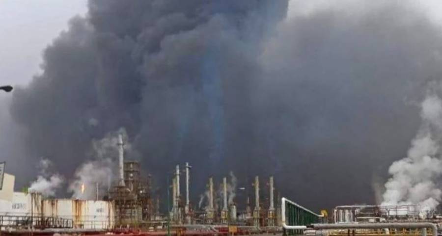 Oaxaca: Incendio en refinería de Pemex cubre humo a Salina Cruz