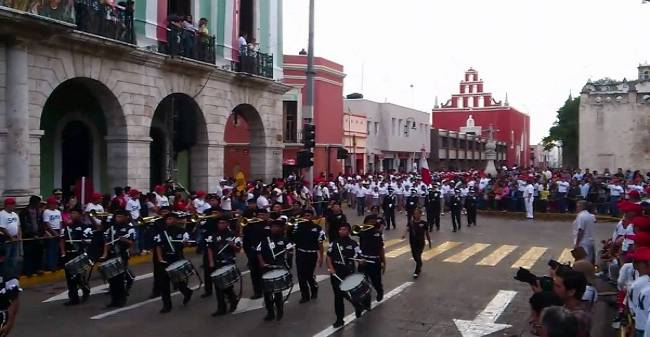 Anticipan caos vial por el grito de Independencia y el desfile en Mérida