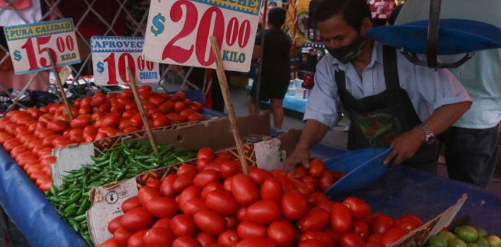 Inflación se ubica en 5.88%; jitomate y naranja lo que más subió de precio