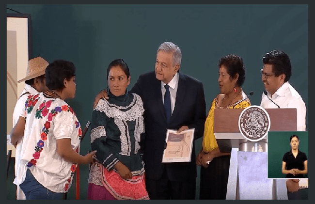 AMLO recibe propuestas de los pueblos indígenas de México