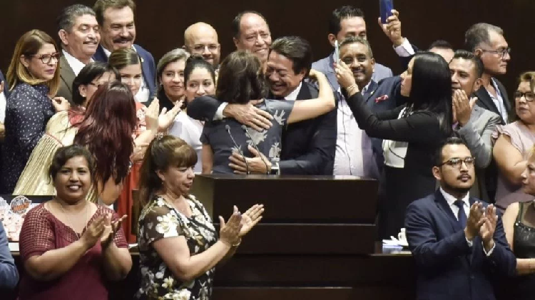 ¡Qué vivos! Diputados se aprueban aumento de 70 mil pesos a su aguinaldo