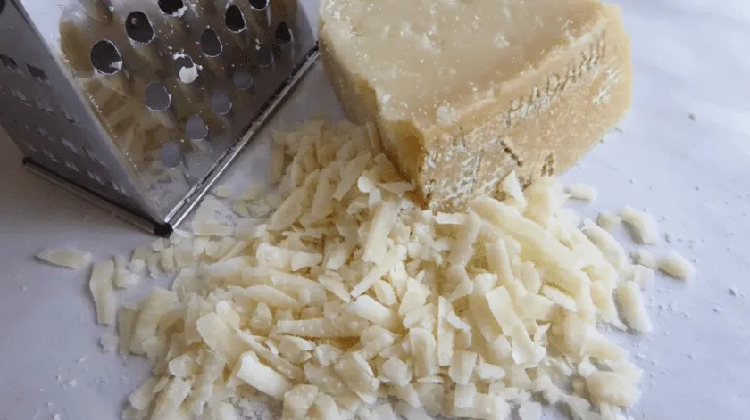 Profeco alerta sobre marcas de queso que dicen ser manchego pero no lo son