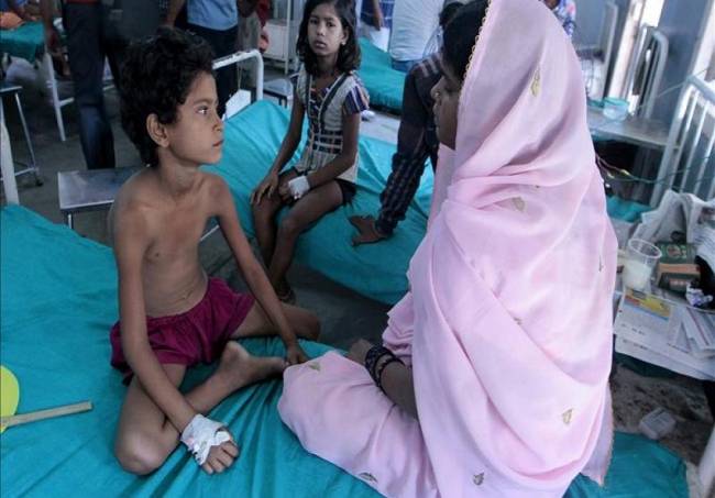 Mueren 43 niños por brote de encefalitis en India