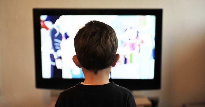 Conductores de TV comercial no serán maestros de educación a distancia