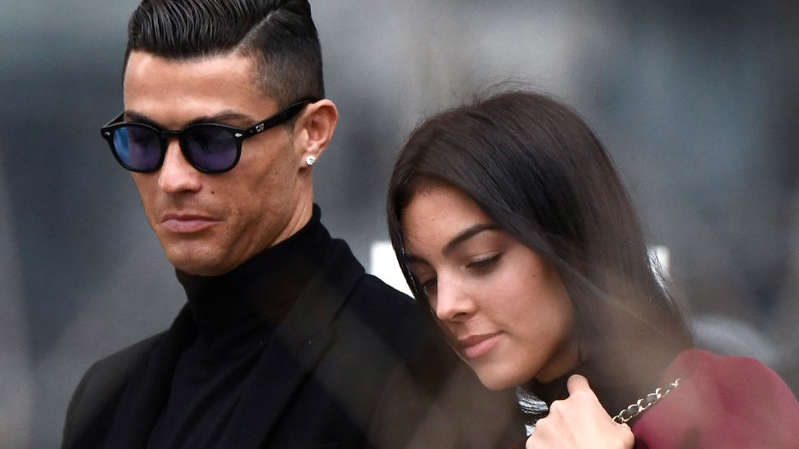Cristiano Ronaldo y su pareja anuncian la muerte de su bebé