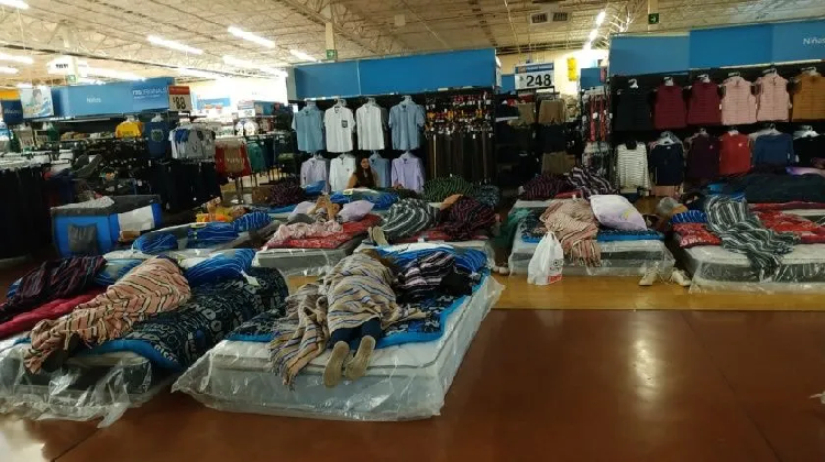 Tras ataques en Culiacán, Walmart brinda apoyo a clientes