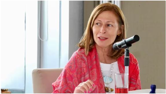 Tunden a Tatiana Clouthier por evadir preguntas incómodas para la 4T