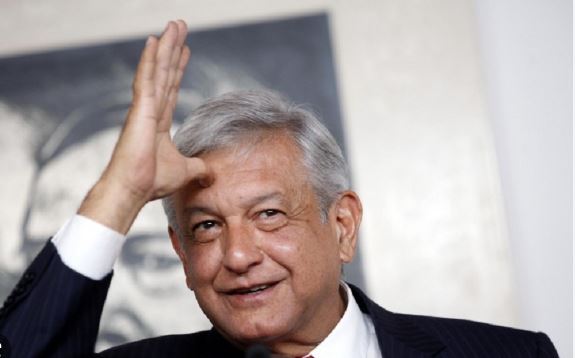 AMLO: Hay que eliminar requisito de 10 años de experiencia en el Poder Judicial