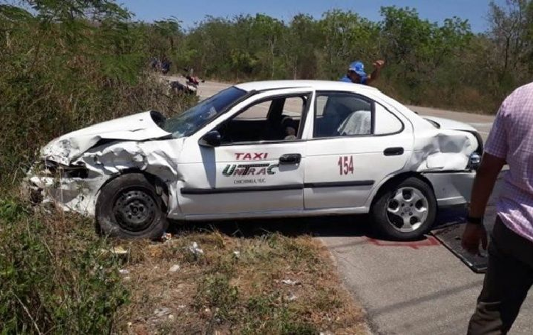 Yucatán: Aparatoso accidente automovilístico  con una mujer embarazada