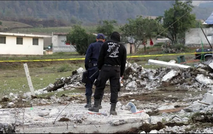 Explosión de polvorín en Tultepec deja dos muertos