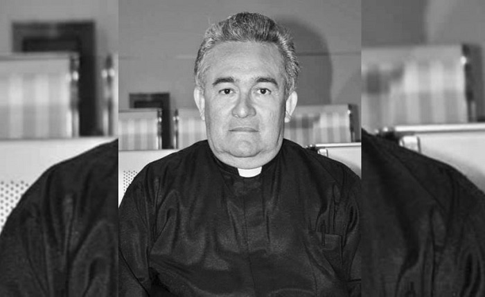 Yucatán : Fallece de Covid-19 el padre Jesús Caballero Encalada