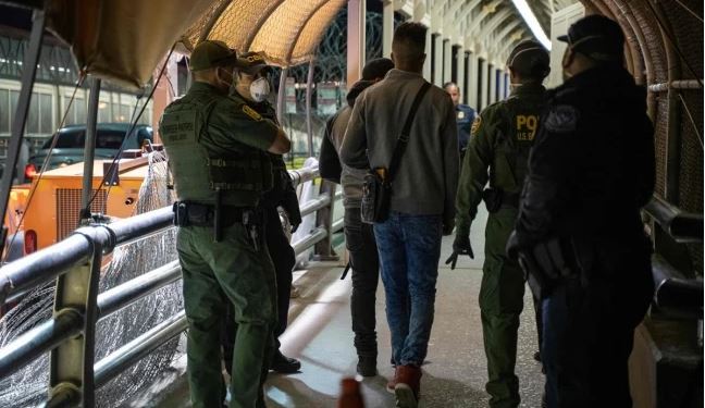 6,000 migrantes fueron expulsados de EE.UU. en menos de 3 semanas