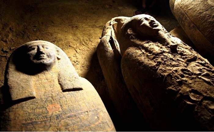Egipto: Hallan 7 sarcófagos enterrados hace 2,500 años