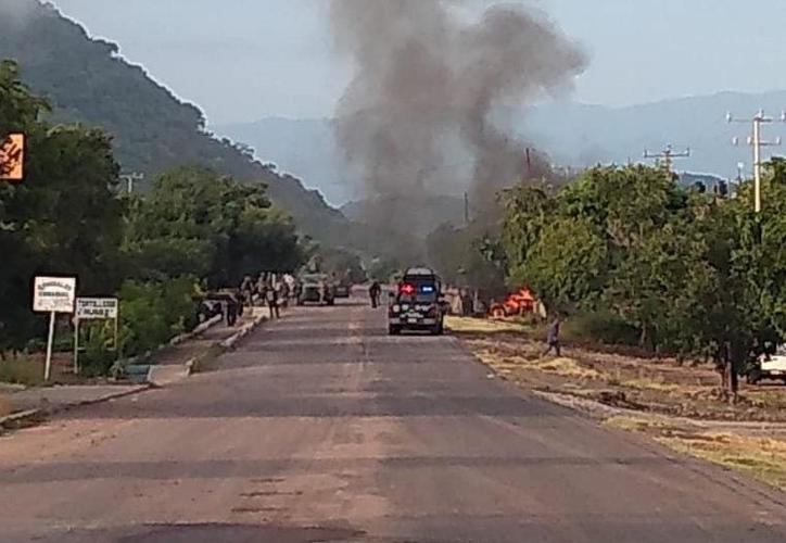 Mueren 14 policías en ataque armado en Michoacán