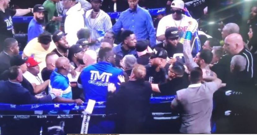 Mayweather enfrentó a nieto de líder mafioso y acaba en batalla campal