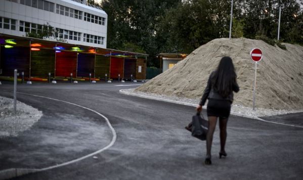 En Suiza la prostitución puede reanudarse, los deportes no