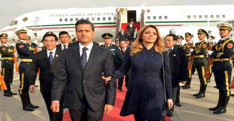 Enrique Peña Nieto agradece a Angélica Rivera tras consumarse su divorcio
