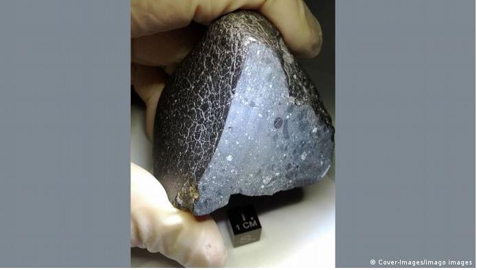 Cazadores de meteoritos borran datos de miles de millones de años por usar imanes