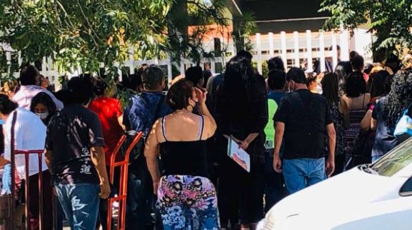 Coahuila: Sin sana distancia, padres buscan cambiar a sus hijos de escuela