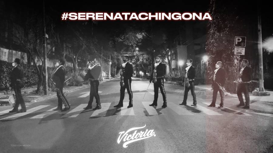 Cerveza Victoria celebró el Día del Mariachi y llevó #SerenataChingona a 47 hogares