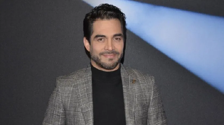 Omar Chaparro dice que hija de Pedro Infante le deseó suerte en "Como caído del cielo"