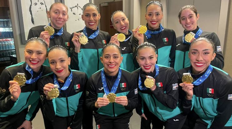 Mexicanas ganan oro en Natación: “Representan la dignidad ante la corrupción de Morena