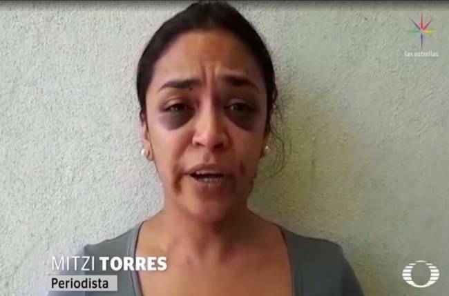Periodista en Michoacán denuncia violación a policías y éstos la golpean