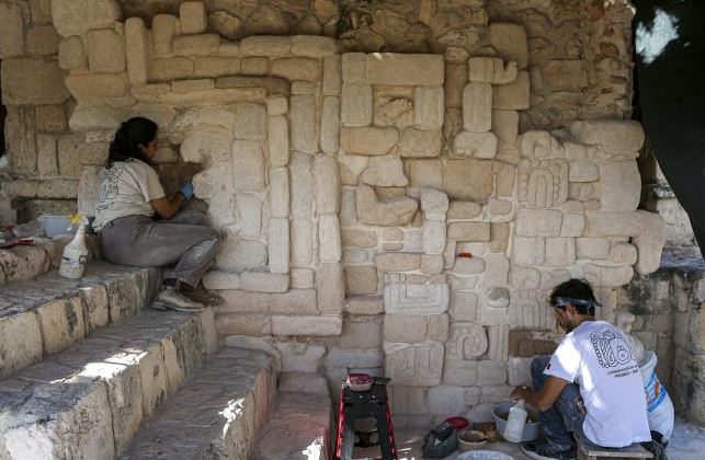 Revelan jeroglíficos mayas reino en zona arqueológica de Ek Balam en Yucatán