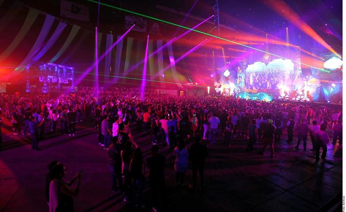 Tomorrowland lleva su gran espectáculo de música electrónica hasta tu casa