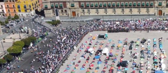 A la marcha proAMLO del "millón" sólo habría llegado unas 5,700 personas