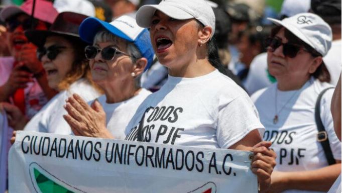 Inician resistencia en el Poder Judicial a reformas de AMLO para destruirlo