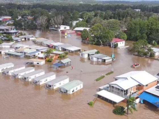 Australia bajo el agua; lluvias causan las peores inundaciones en medio siglo
