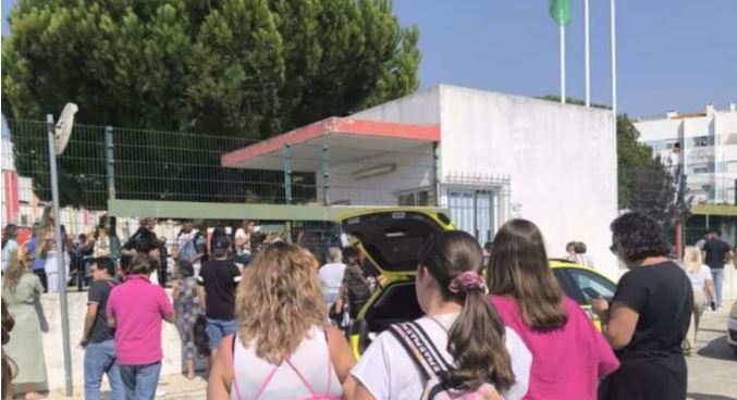 Portugal: Alumno de 12 años apuñala a compañeros en escuela