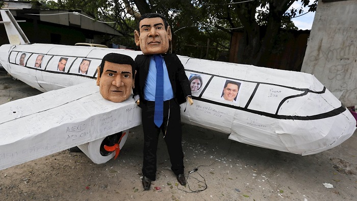 Figuras del presidente de Honduras y su hermano preso serán ‘quemadas’