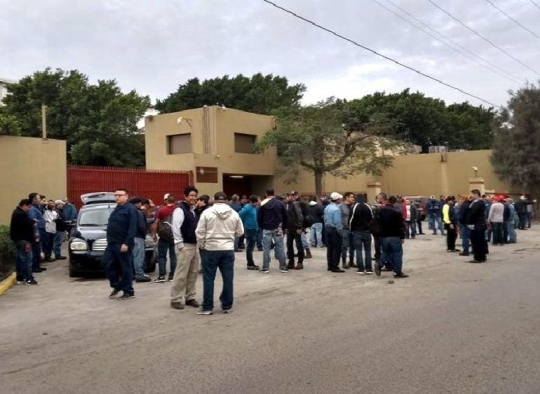 Mineros de Matamoros hacen paro laboral; exigen aumento de salario