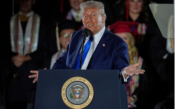 Trump ordena "mano dura" contra el tráfico de armas